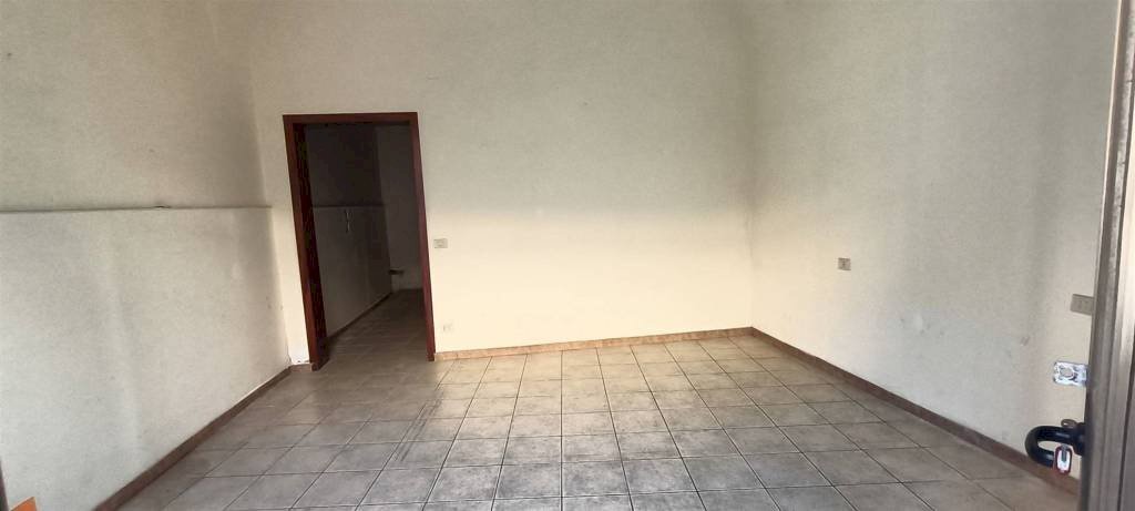 Interno - Shop via Principe Nicola, Catania - photo 2