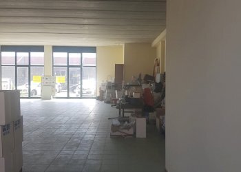 20190626_110230.jpg - Locale Commerciale Viale Giacomo Puccini, Lucca - foto 3