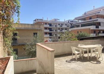 IMG_3928.jpg - Villa Via Spirito Santo 289, Reggio di Calabria - photo 3