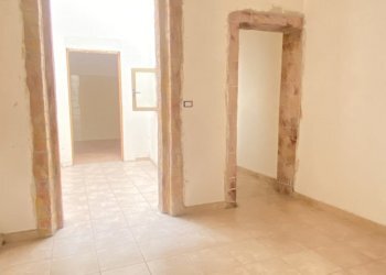 IMG_3945.jpg - Villa Via Spirito Santo 289, Reggio di Calabria - photo 4