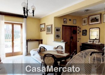 b1.jpg - Trilocale Viale San Bartolomeo, Grottaferrata - foto 2