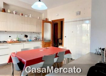 bu2.jpg - Trilocale Viale San Bartolomeo, Grottaferrata - foto 8