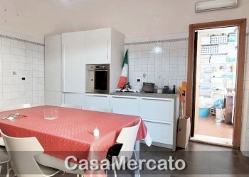 bu8.jpg - Trilocale Viale San Bartolomeo, Grottaferrata - foto 9