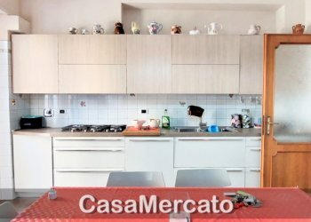 bu9.jpg - Trilocale Viale San Bartolomeo, Grottaferrata - foto 10