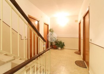 Three-room apartment Via Primo Maggio, Lesignano de' Bagni - photo 2