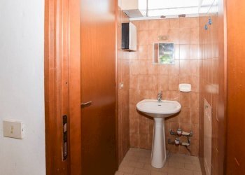 Shop Reggio nell'Emilia - photo 5