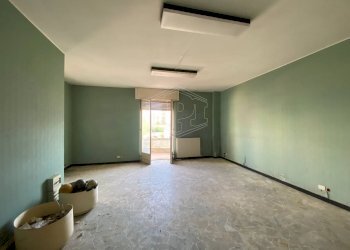 Appartamento Piazza Maestri dell'Artigianato, Savona (zona Centro) - foto 2