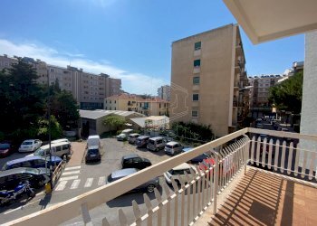 Appartamento Piazza Maestri dell'Artigianato, Savona (zona Centro) - foto 1