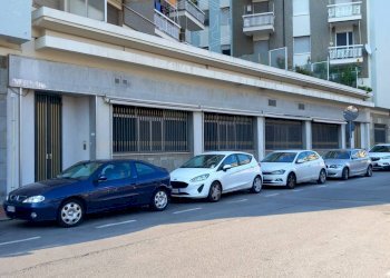 Locale Commerciale Via Scarpa, Savona (zona Centro) - foto 2