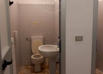 Locale Commerciale Via Scarpa, Savona (zona Centro) - foto 14