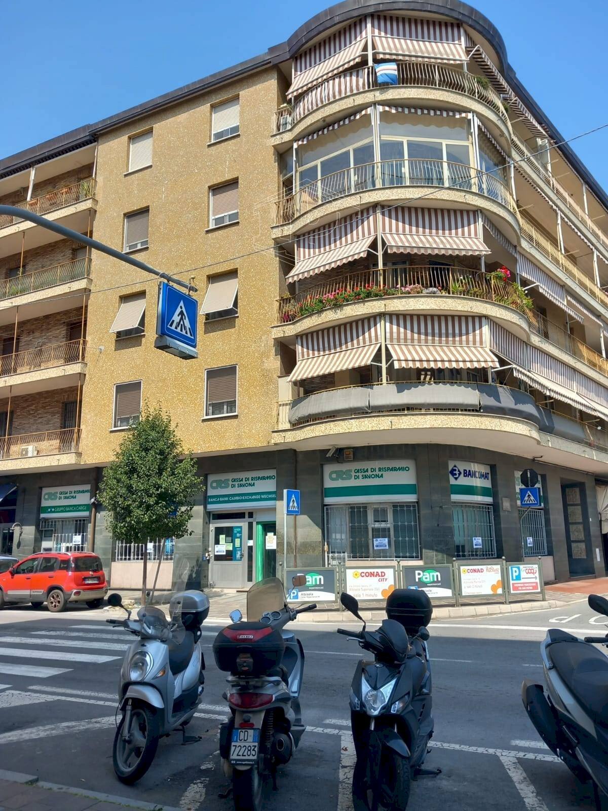 Commercial Premises Corso Mazzini, Albisola Superiore - photo 1