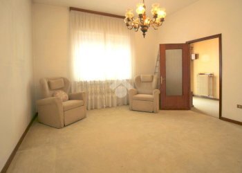 Villa Via Ippolito Nievo, Rho - foto 17