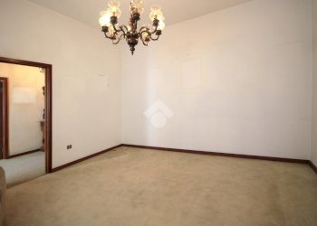 Villa Via Ippolito Nievo, Rho - foto 19