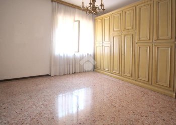 Villa Via Ippolito Nievo, Rho - foto 20