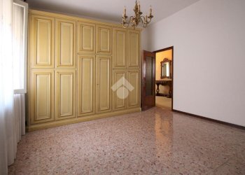 Villa Via Ippolito Nievo, Rho - foto 24