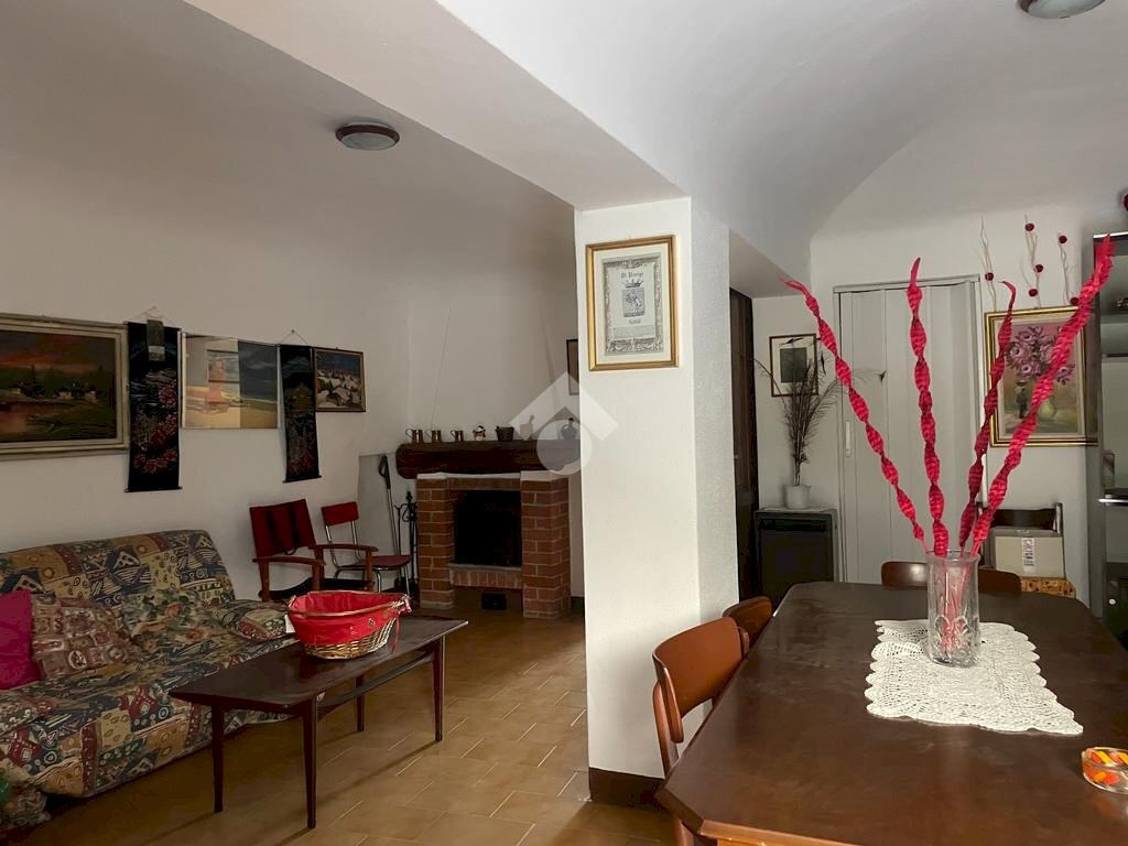 Casa semi indipendente Frazione maglione, Vallanzengo - foto 2