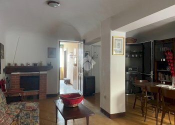 Casa semi indipendente Frazione maglione, Vallanzengo - foto 1