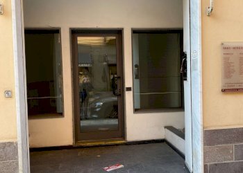 img_3263 - Negozio viale Hambury, 27, Alassio - foto 2