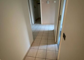 img_3250 - Negozio viale Hambury, 27, Alassio - foto 5