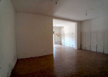 dettagli - Locale Commerciale Strada Statale 5 61, Scafa - foto 10