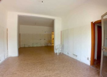 dettagli - Locale Commerciale Strada Statale 5 61, Scafa - foto 20