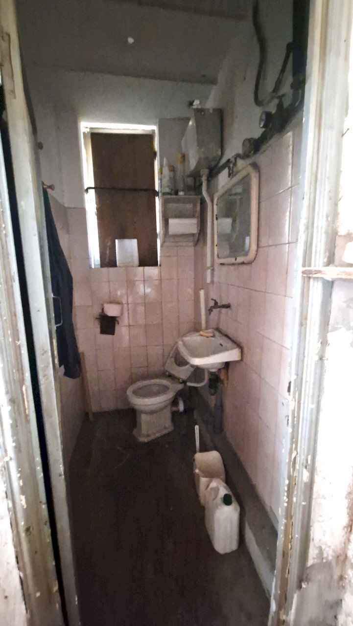 bagno.jpg - Commercial Premises Via Piacenza 100, Genova - photo 2