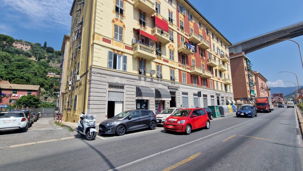 esterno 1.jpg - Commercial Premises Via Piacenza 100, Genova - photo 3