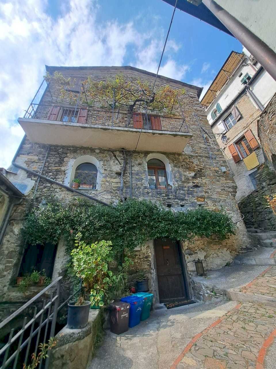 Immagine WhatsApp 2024-08-02 ore 17.03.29_628348ac - Porzione di casa Via Roma, Montalto Carpasio - foto 1