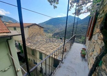 Immagine WhatsApp 2024-08-02 ore 17.05.49_6b0fdd7c - Porzione di casa Via Roma, Montalto Carpasio - foto 5
