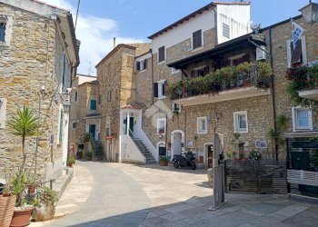 Bilocale Via Giuseppe Verdi, Seborga - foto 1