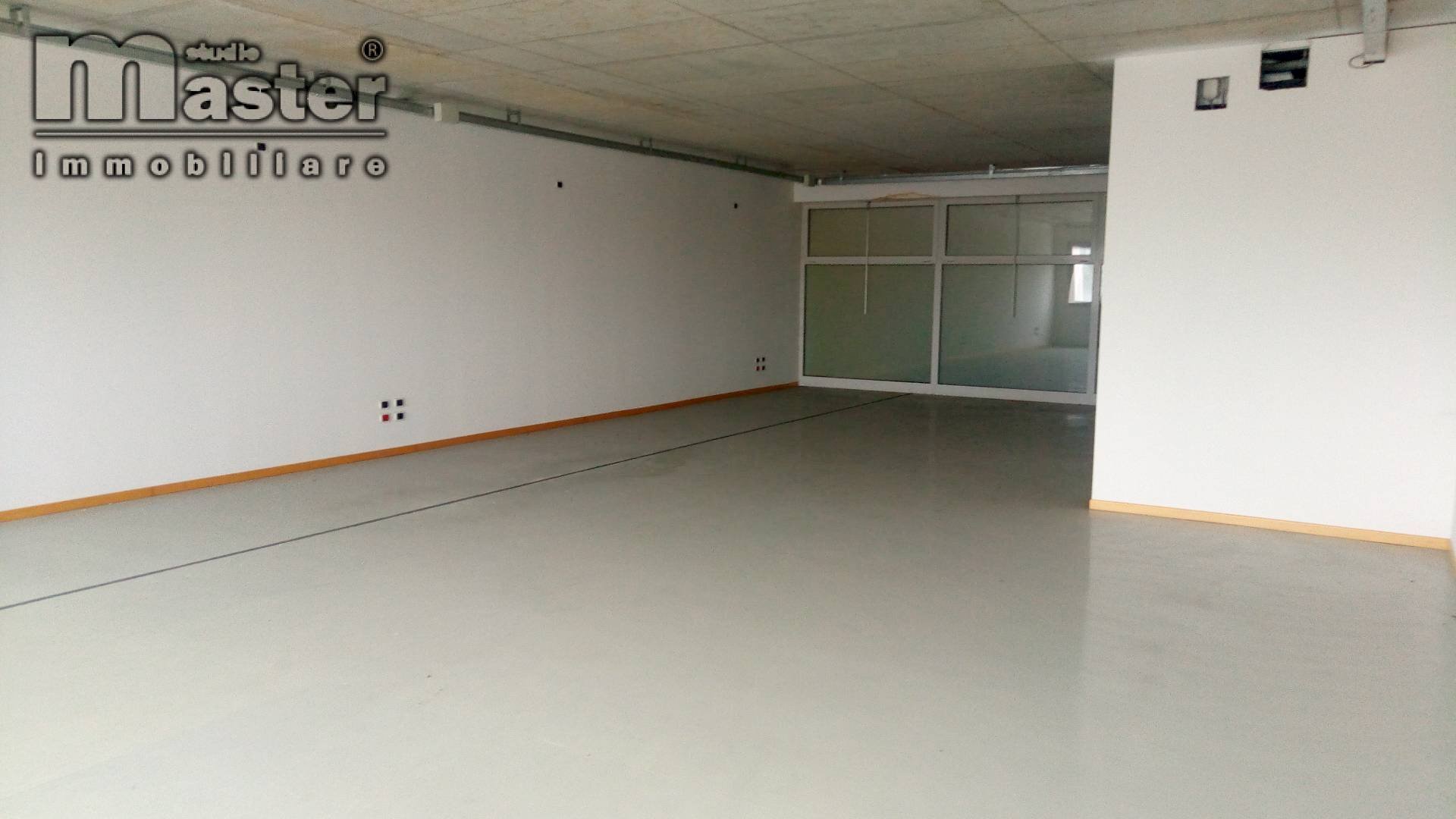 Office via galvani luigi, Spresiano - photo 3