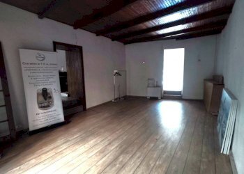 Sala da pranzo - Negozio via Patrioti Martiri, Dolceacqua - foto 8