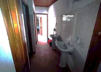 Bagno - Negozio via Patrioti Martiri, Dolceacqua - foto 16