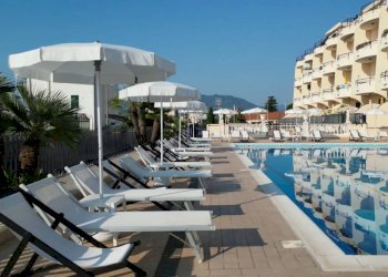 Piscina - Palestra e Impianti Sportivi Ceriale - foto 2