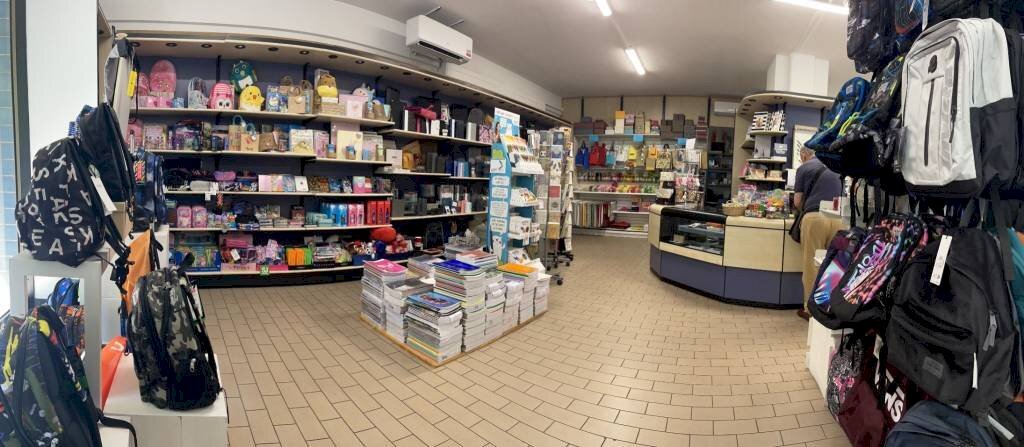 Interno non residenziale - Cartoleria - Libreria via Abbazia, Morciano di Romagna - foto 2