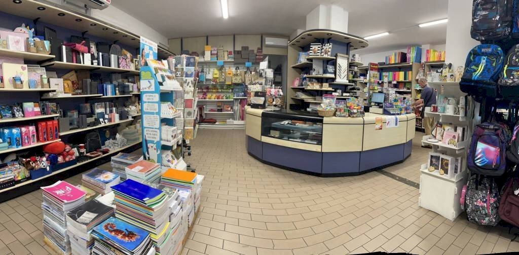 Interno non residenziale - Cartoleria - Libreria via Abbazia, Morciano di Romagna - foto 3