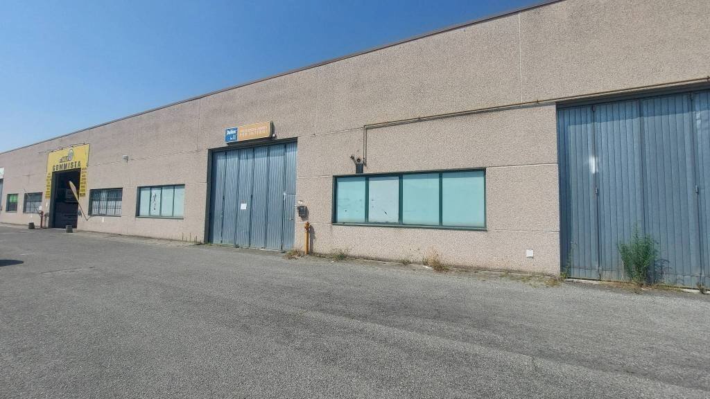 Zona - Capannone via Friuli, Burolo - foto 1