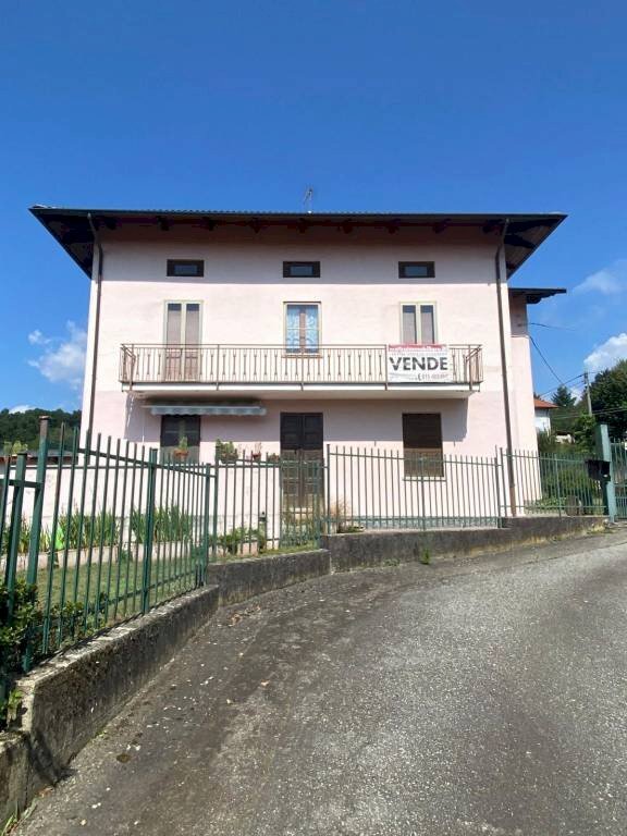 Facciata - Villa via Case Sparse, 9, Zumaglia - foto 2