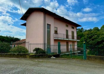Facciata - Villa via Case Sparse, 9, Zumaglia - foto 3