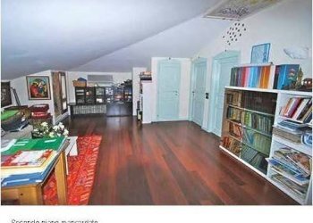 Stanza arredata - Villa Coriano - foto 1