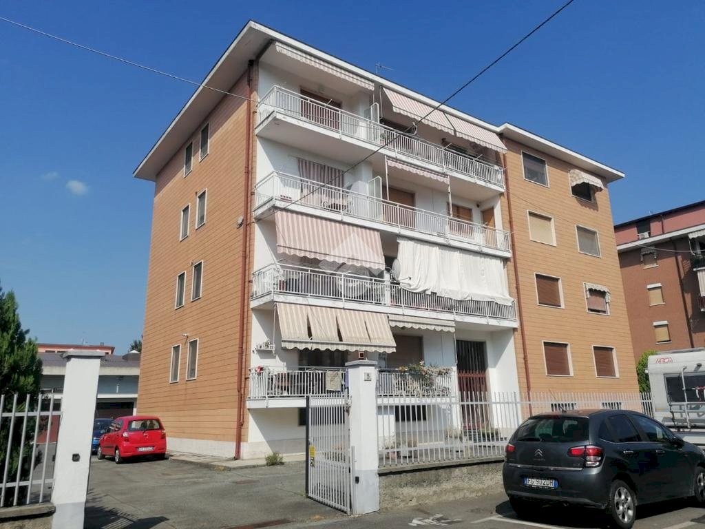 Box Via san francesco d' assisi, Ciriè - photo 1