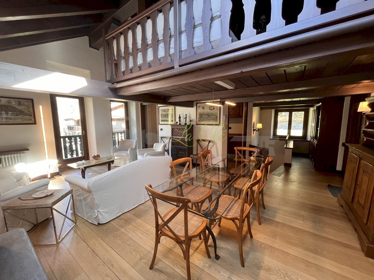 AFFITTO COURMAYEUR: zona giorno e sala pranzo - Apartment Regione Belvedere 4, Courmayeur - photo 1