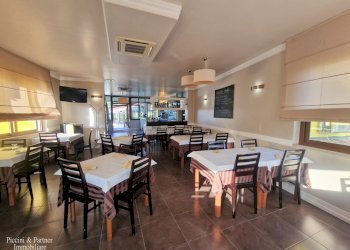 09.jpg - Restaurant Strada Tiberina Nord, Perugia - photo 9