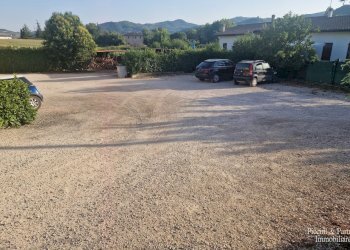 27.jpg - Restaurant Strada Tiberina Nord, Perugia - photo 27