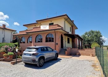 03.jpg - Casa indipendente Via Trasimeno, Castiglione del Lago - foto 3