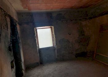 fbd21697-f78d-4fd2-a366-1bc96f7fa832.jpg - Townhouse Via Paradiso 3, Castelnuovo Magra - photo 25