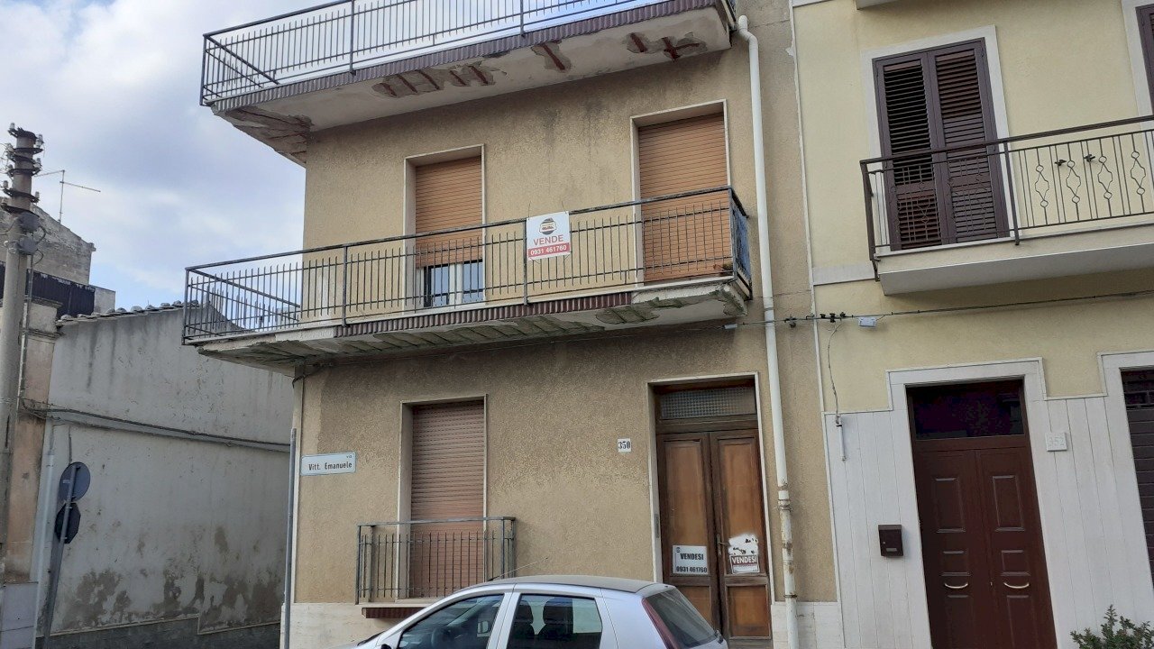 20240724_174738.jpg - Appartamento Via Vittorio Emanuele III 374, Canicattini Bagni - foto 1