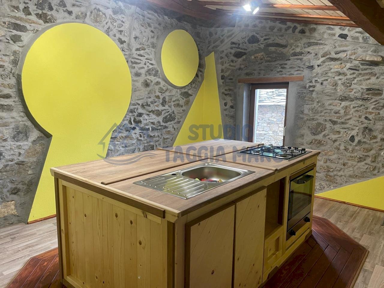 Immagine WhatsApp 2024-08-05 ore 12.24.49_0c1dc71e - Porzione di casa Via Emanuelli, Molini di Triora - foto 2