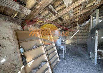 0a2395ae-5faa-4c58-a655-ff2795c6a1a0.jpeg - Rustic VIA LUIGI MONTI, Siracusa - photo 2