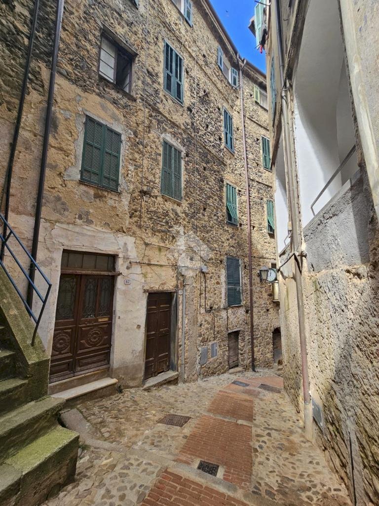 Four-room apartment Via roma, Ceriana - photo 1